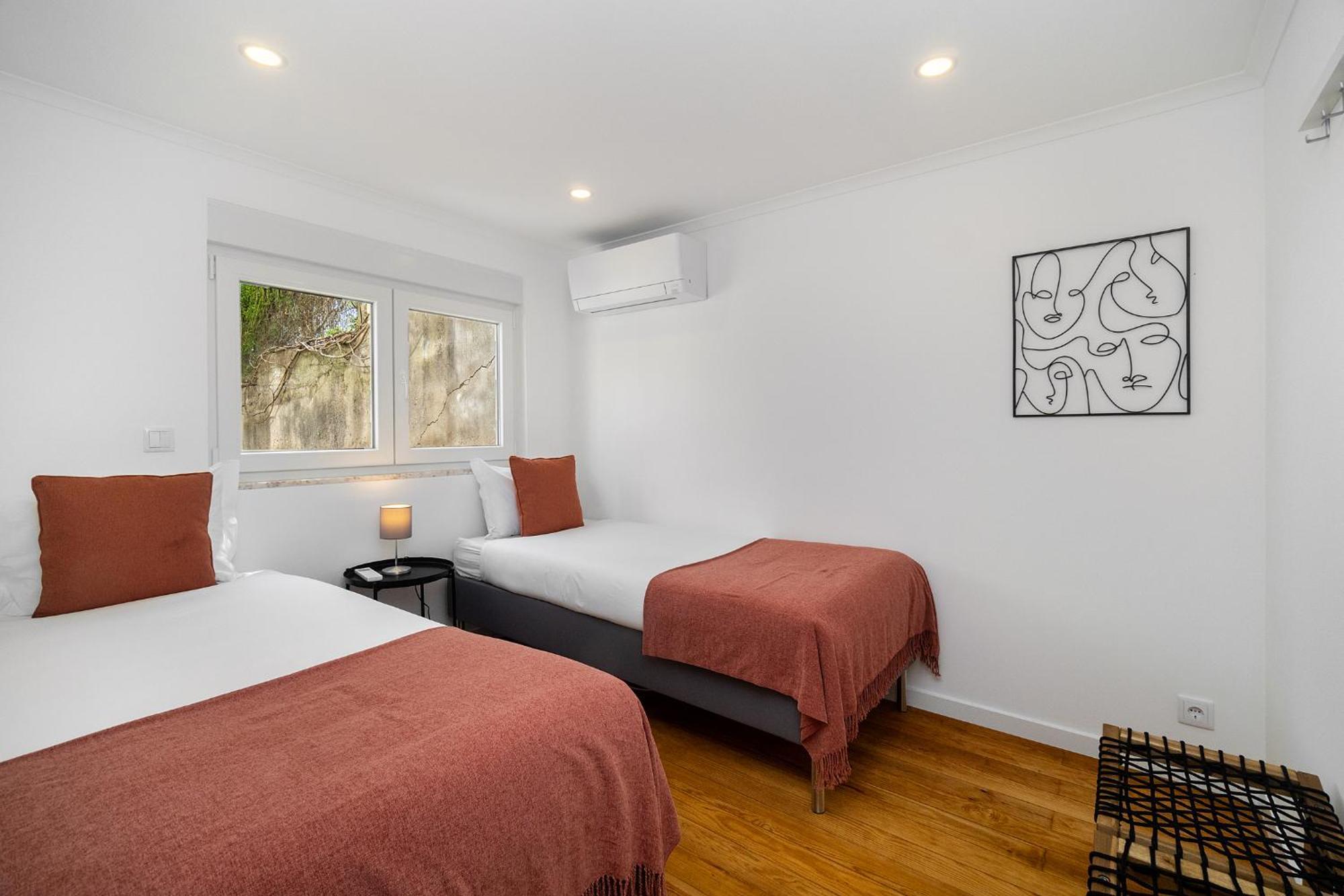 Whome Peaceful Alges Family Home Away From City Noise Exterior photo